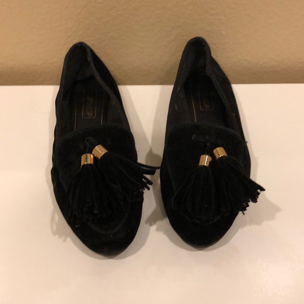 Topshop black suede loafers w/ tassels (size 36)